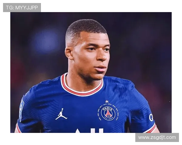 巴佩隔这儿扮猪吃虎呢？看到修斯率先拿到了金球就不演了